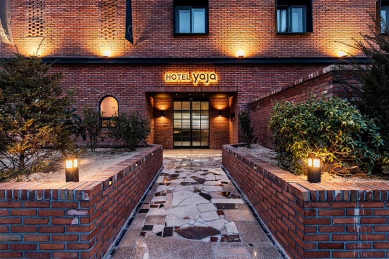 Hotel Yaja Gimhae Exterior photo
