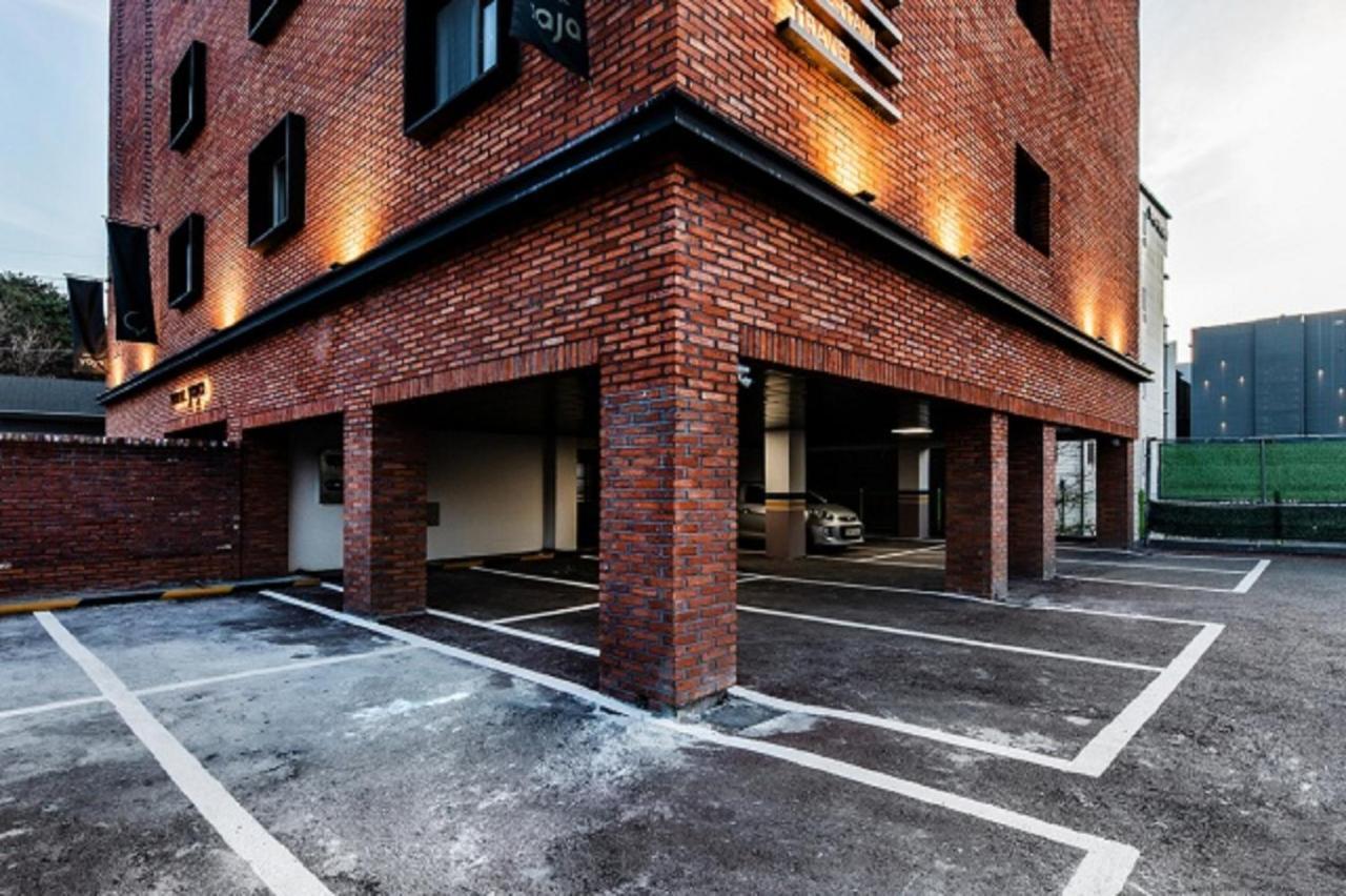 Hotel Yaja Gimhae Exterior photo